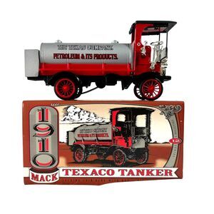 1910 Mack Senior Tanker Bank + Key Ertl F122 Texaco Lic. NEW w/ Original Box